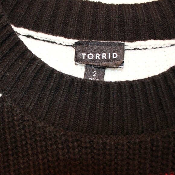 Torrid White, Black & Pink Sweater | Size 2 | “Je t’aime” means "I Love You" - Picture 2 of 6